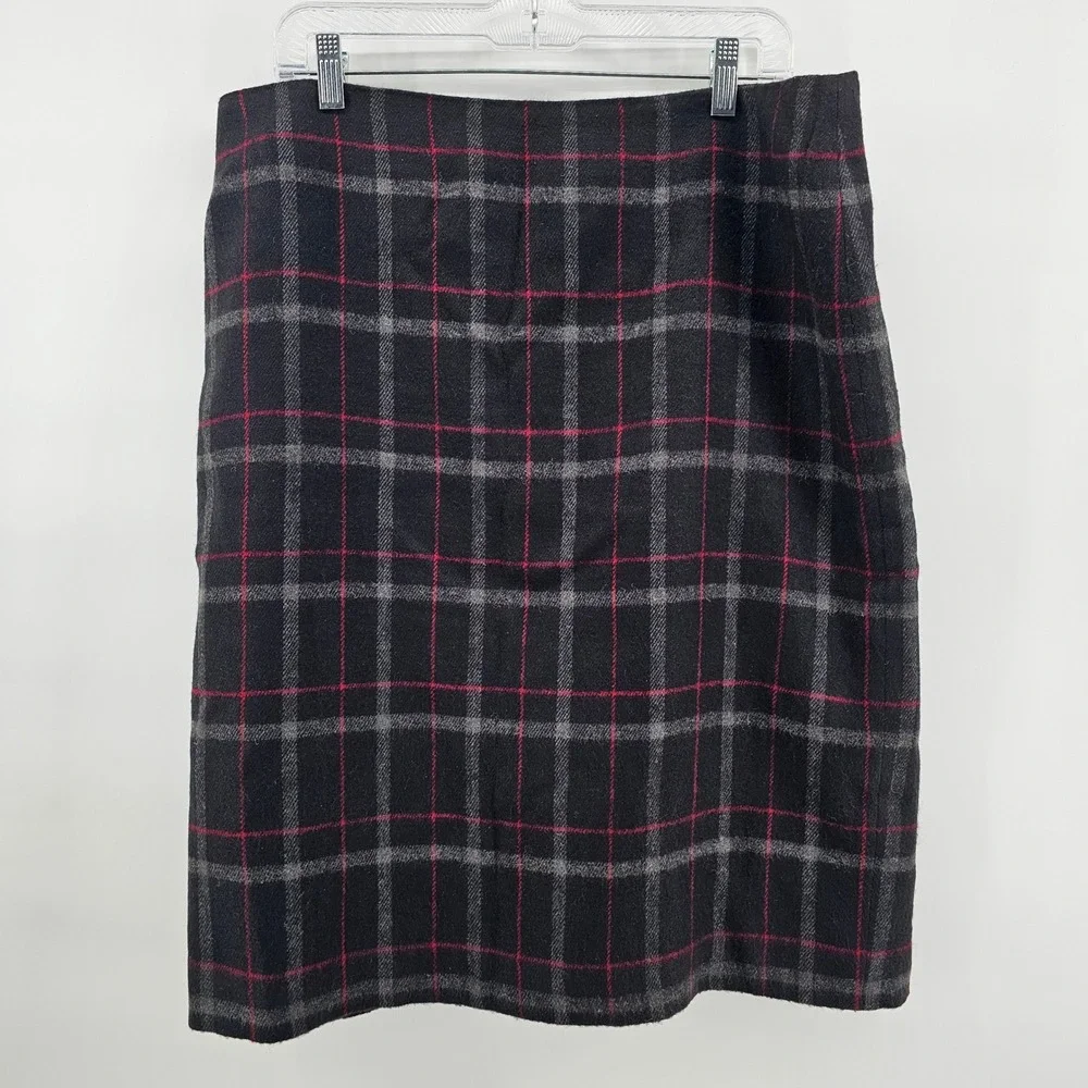 Talbots Pencil Skirt Womens 16 Black Pink Plaid Wool Blend Lined Back Vent